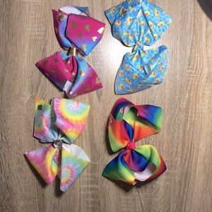 Set of 4 oversized Jo Jo Siwa clip bows